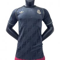 Real Madrid CAMISETA de la retro EQUIPACIÓN 24-25 VERSIÓN JUGADOR