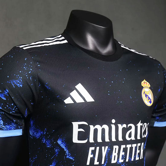 Real Madrid CAMISETA de la black EQUIPACIÓN 24-25 VERSIÓN JUGADOR